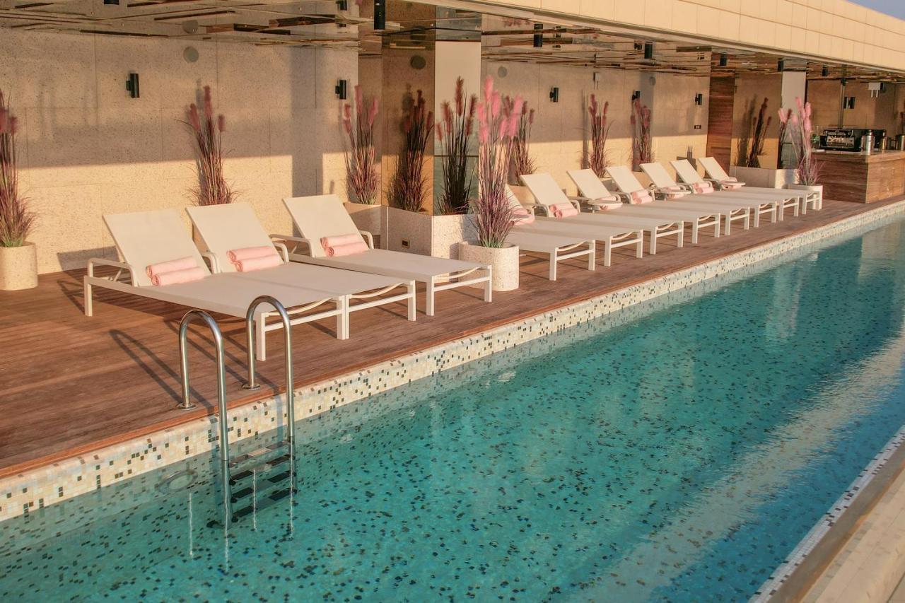 The House Hotel Al Khiran Exteriör bild