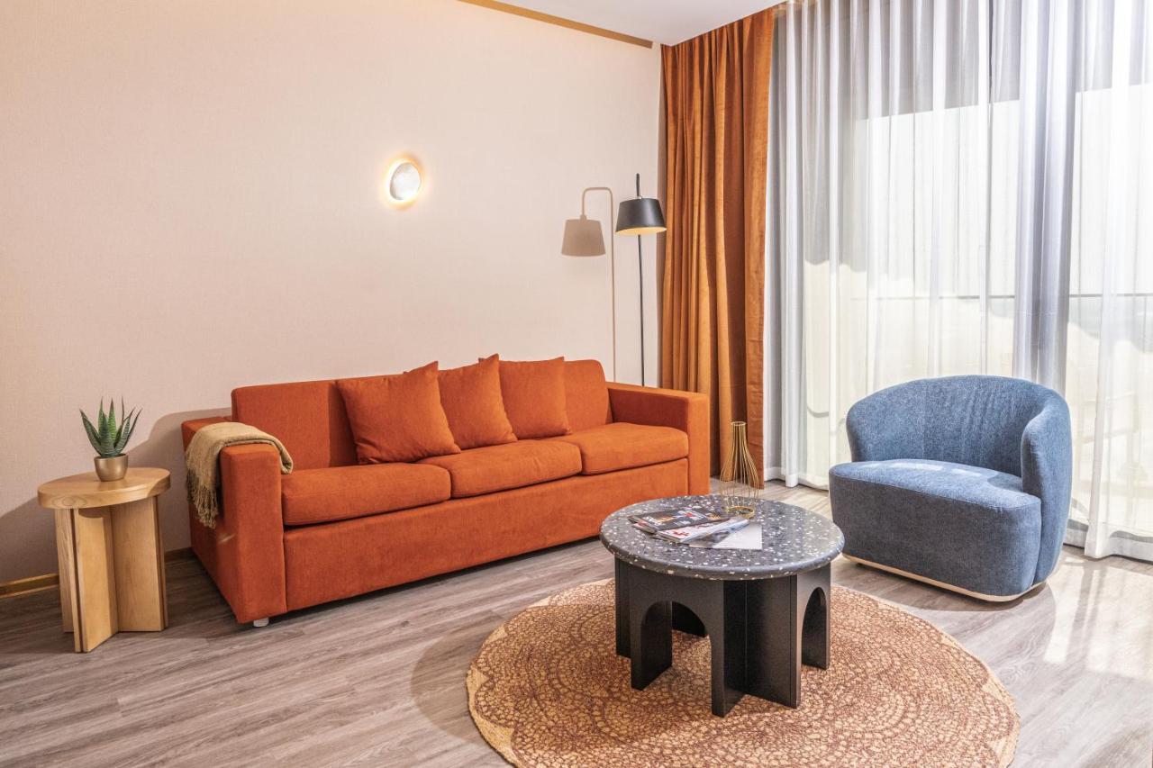 The House Hotel Al Khiran Exteriör bild